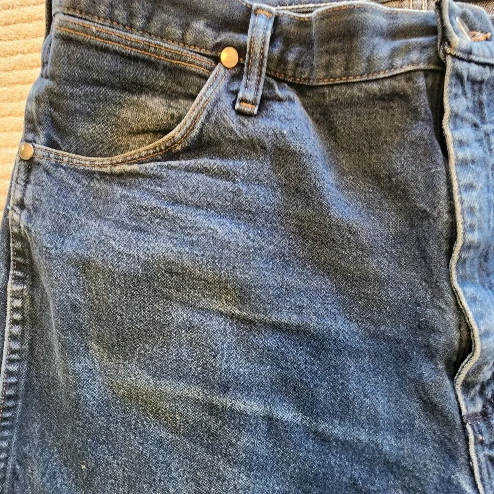 Wrangler Jeans Mens 38x30 Cowboy Denim Blue Black Label 13MSEDD Fits 36x28 USA